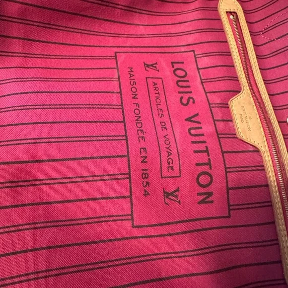 Louis Vuitton GM Monogram Brown Tote Bag - Picture 15 of 16